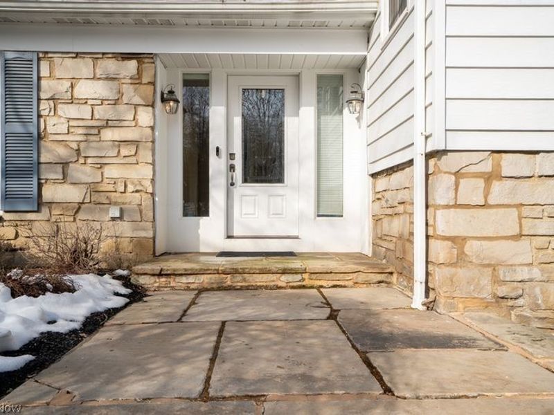 31599 Trillium Trail, Cleveland, OH 44124 Photo 5