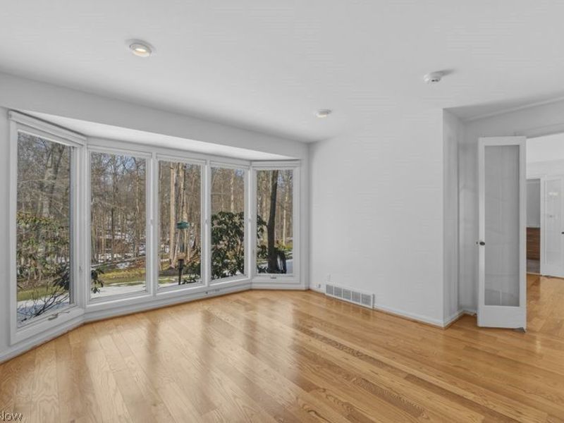 31599 Trillium Trail, Cleveland, OH 44124 Photo 9