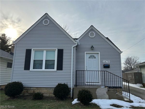 1670 Roselawn Road, Cleveland, OH 44124