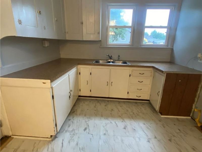 740 W Main Street, Geneva, OH 44041 Photo 11