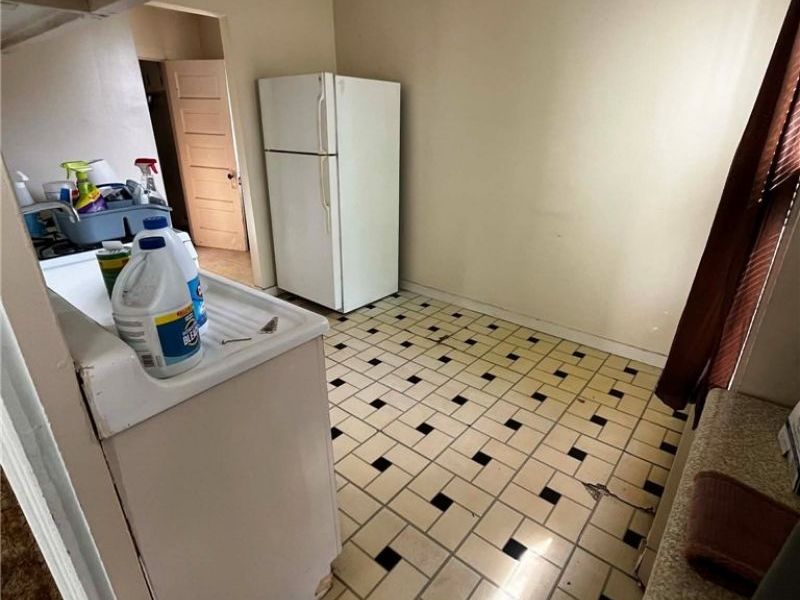 740 W Main Street, Geneva, OH 44041 Photo 26