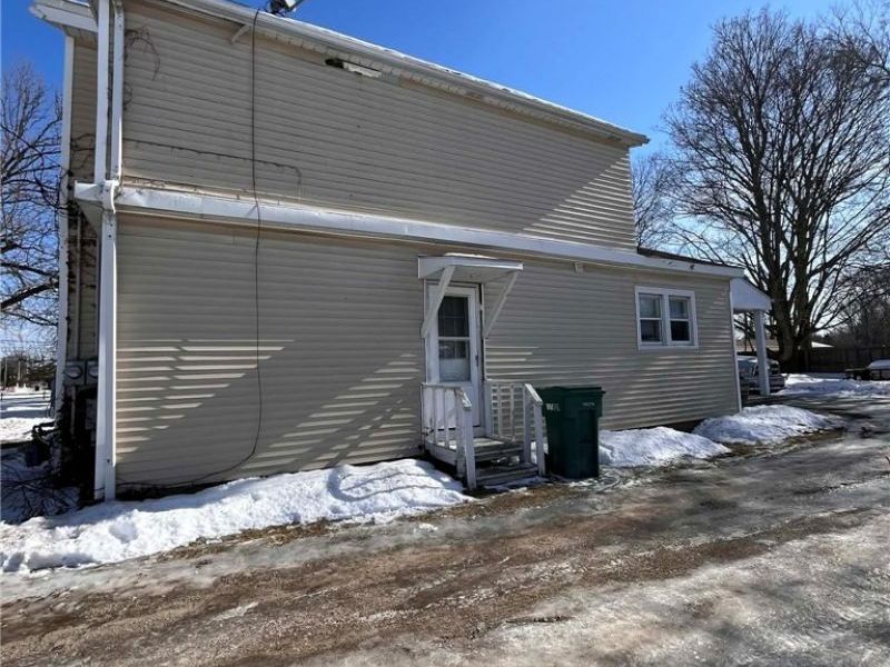 740 W Main Street, Geneva, OH 44041 Photo 3