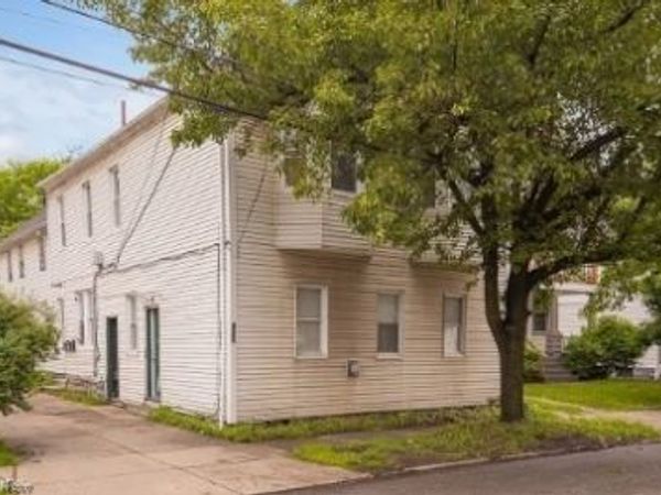 3694 E 57th Street, Unit 3, Cleveland, OH 44105