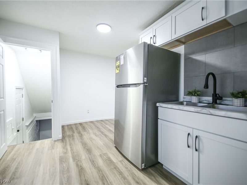 3433 W 94th Street, Cleveland, OH 44102 Photo 13