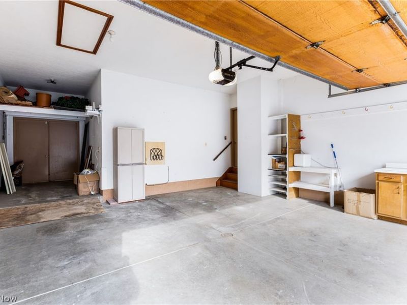 202 Tournament Trail, Cortland, OH 44410 Photo 22