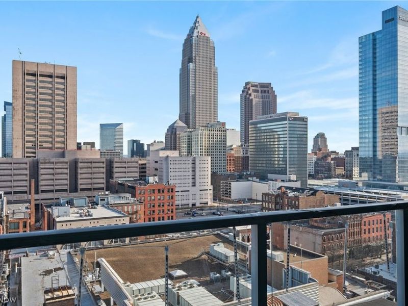 701 W Lakeside Avenue, Unit PH-2A/1302, Cleveland, OH 44113 Photo 27