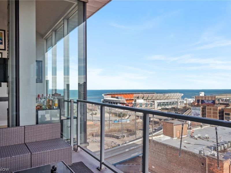 701 W Lakeside Avenue, Unit PH-2A/1302, Cleveland, OH 44113 Photo 30