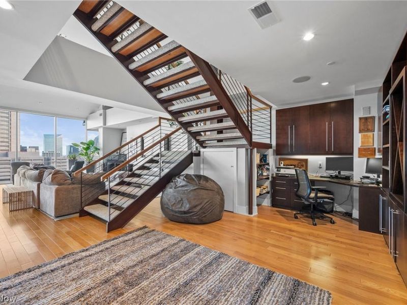 701 W Lakeside Avenue, Unit PH-2A/1302, Cleveland, OH 44113 Photo 34