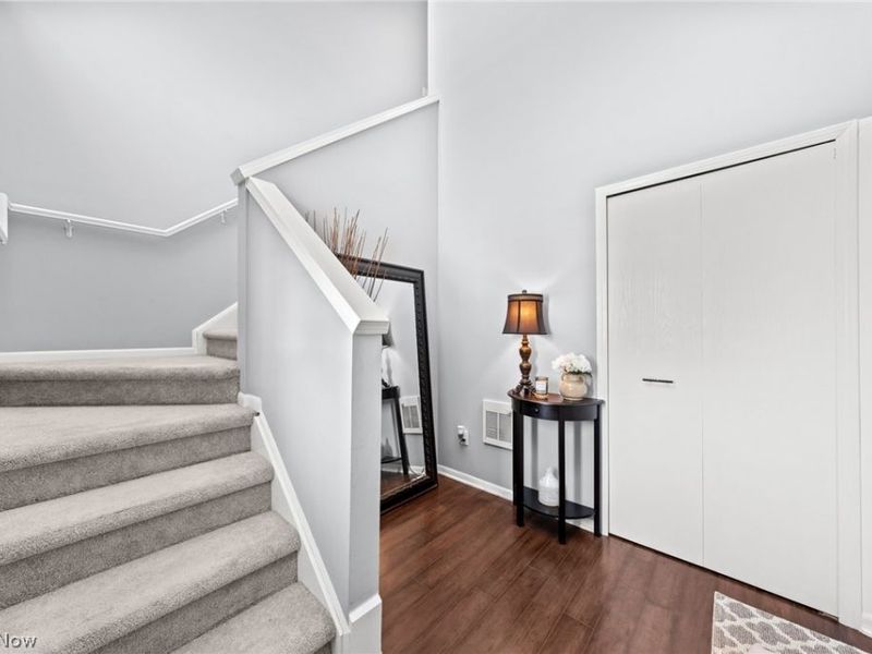 7314 Forest Cove Lane, Unit B, Northfield, OH 44067 Photo 4