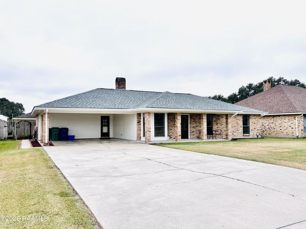 812 E F Street, Rayne, LA 70578