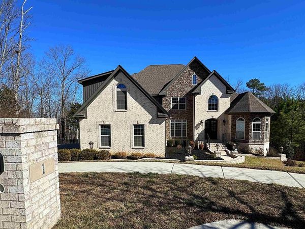 1 Sylvias Way SE, Huntsville, AL 35803