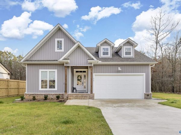 714 Forrest Avenue, Scottsboro, AL 35768