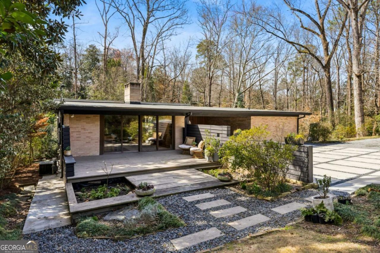 3760 Narmore Drive Ne, Atlanta, GA 30319 Main Photo