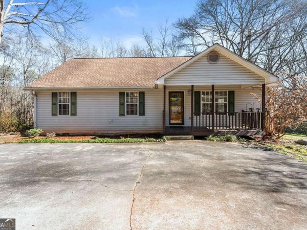 3026 Summer Lake Drive, Gainesville, GA 30506