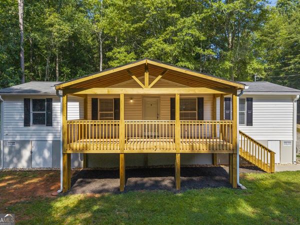 148 Rue Lafayette, Lavonia, GA 30553