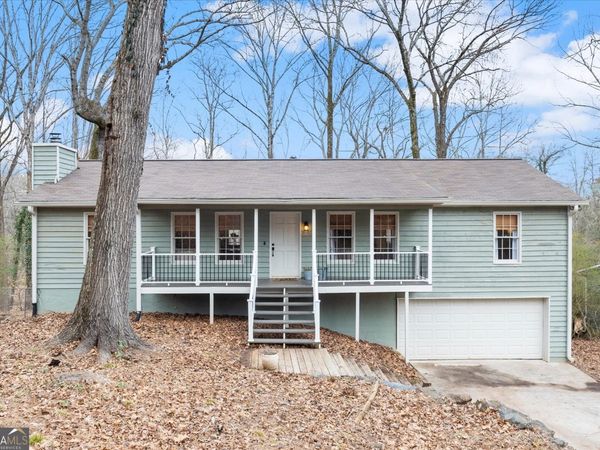 410 Riverlake Court, Woodstock, GA 30188