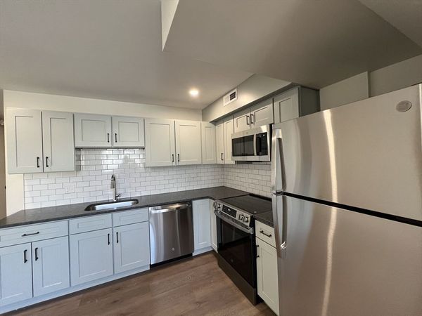 160 Seabury St, Unit 42, Fall River, MA 02720