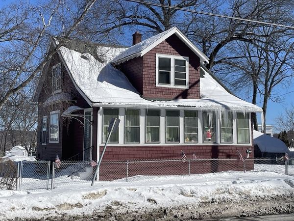 365 Lake Avenue, Worcester, MA 01604