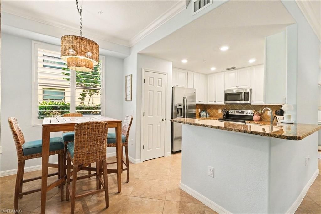 28050 Cookstown Ct, Unit 2704, Bonita Springs, FL 34135 Photo