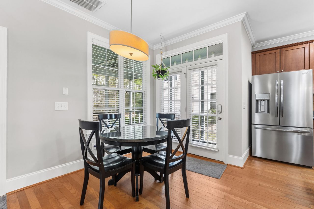 136 Red Leaf Boulevard Photo 15