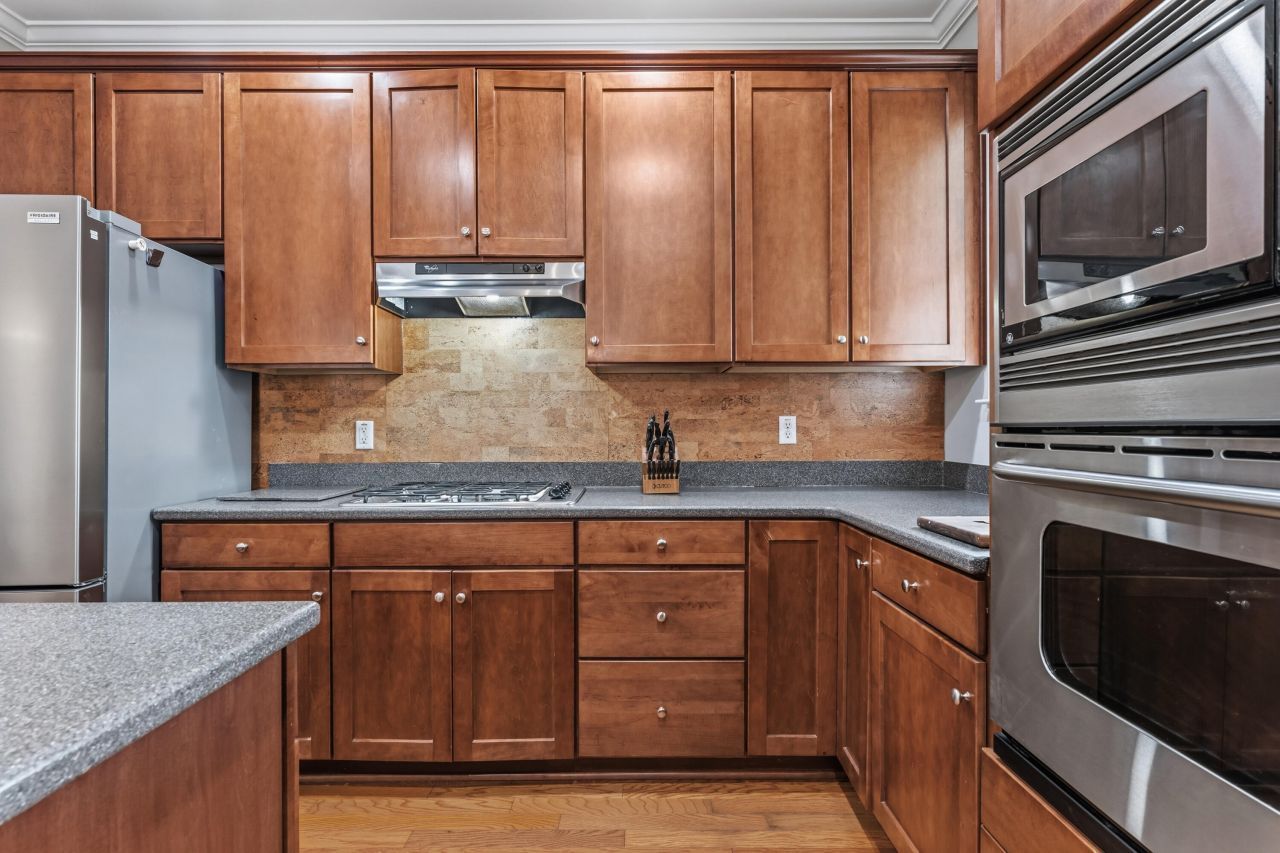 136 Red Leaf Boulevard Photo 18