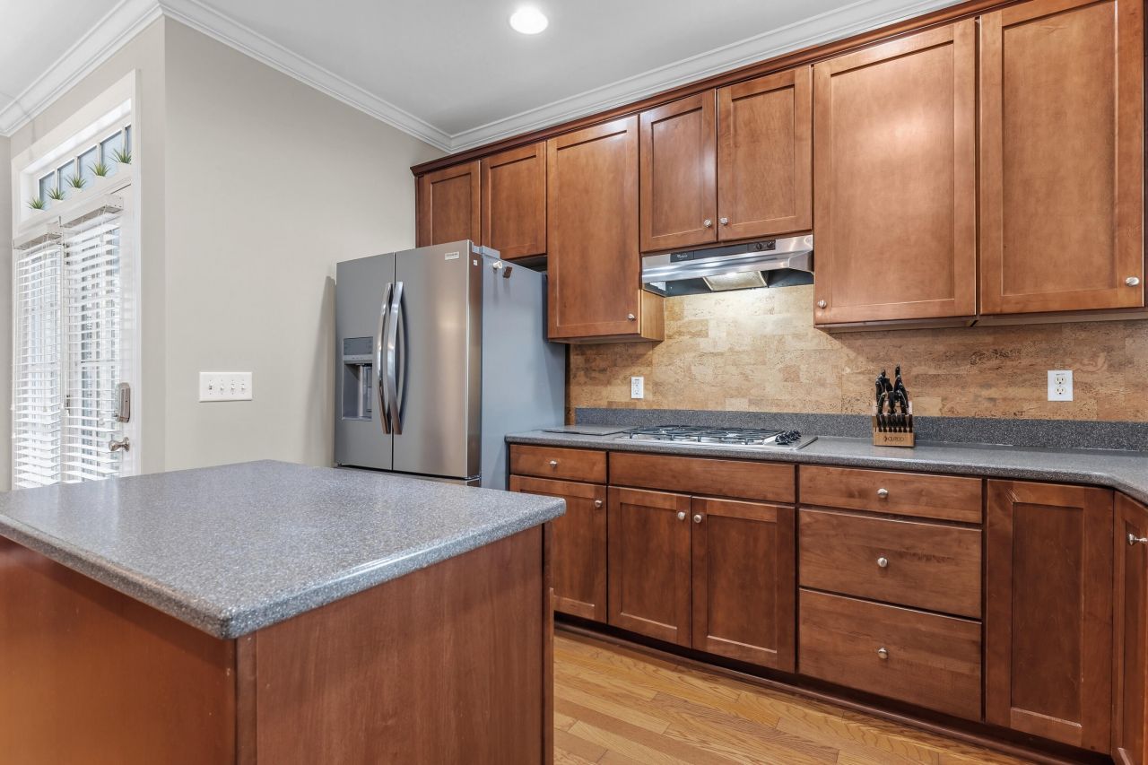 136 Red Leaf Boulevard Photo 19