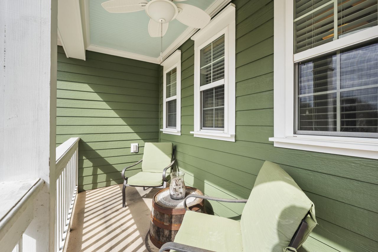 136 Red Leaf Boulevard Photo 25