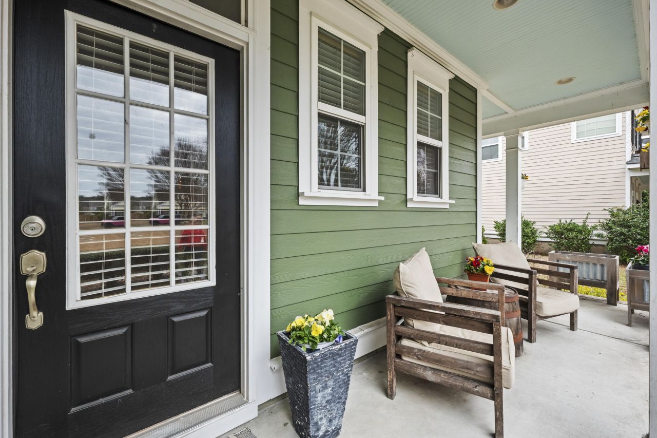 136 Red Leaf Boulevard Photo 6