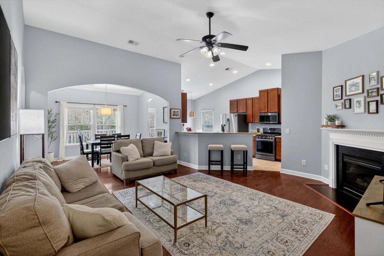 3630 Pimmit Place Photo 7