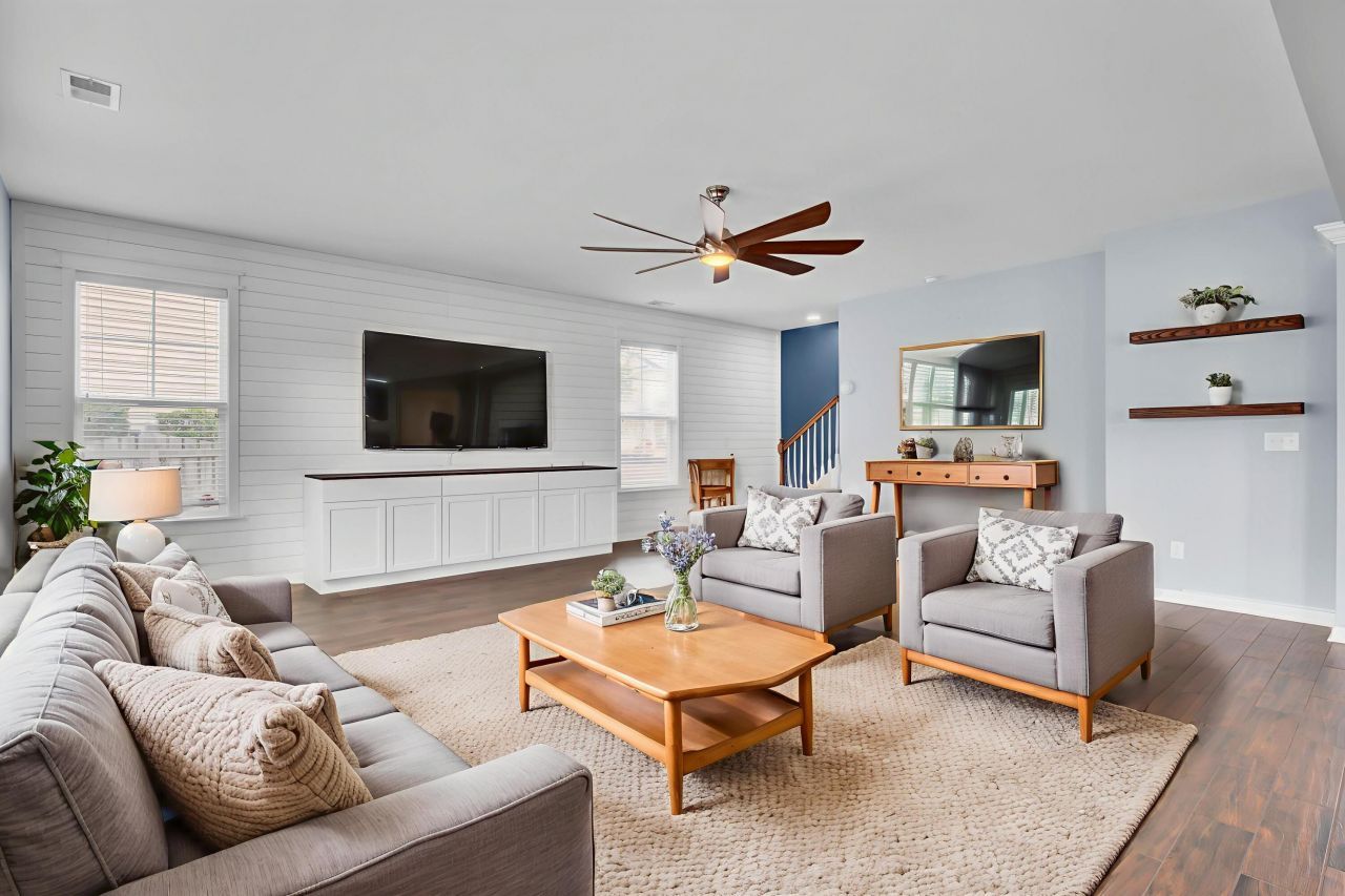 2405 Hummingbird Lane Photo 10