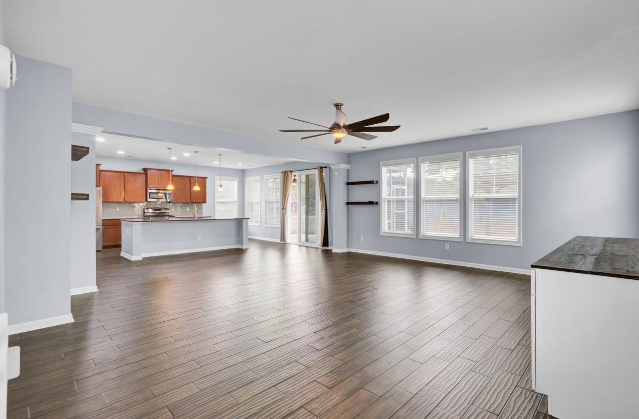 2405 Hummingbird Lane Photo 13