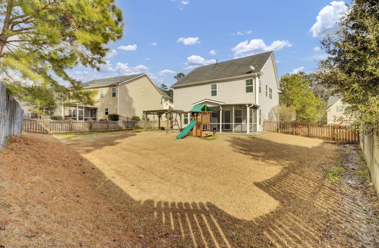 2405 Hummingbird Lane Photo 33