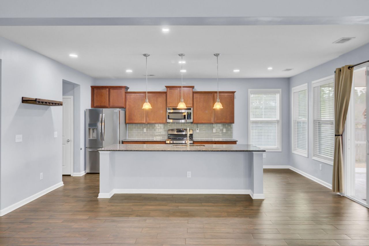 2405 Hummingbird Lane Photo 7