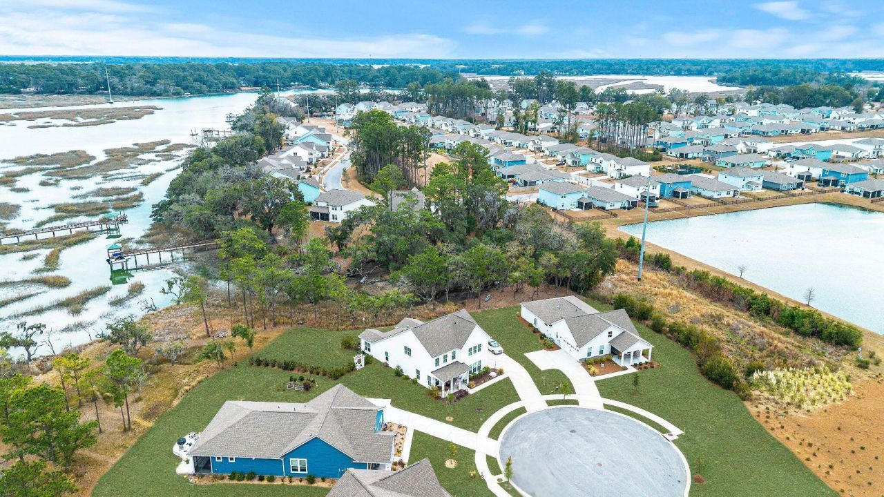 1242 Brackish Court Photo 4