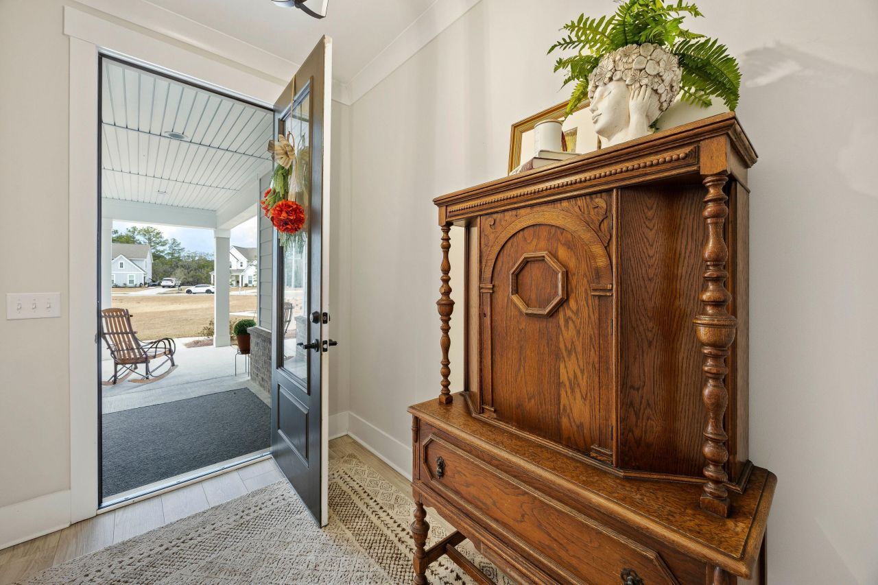 1242 Brackish Court Photo 6