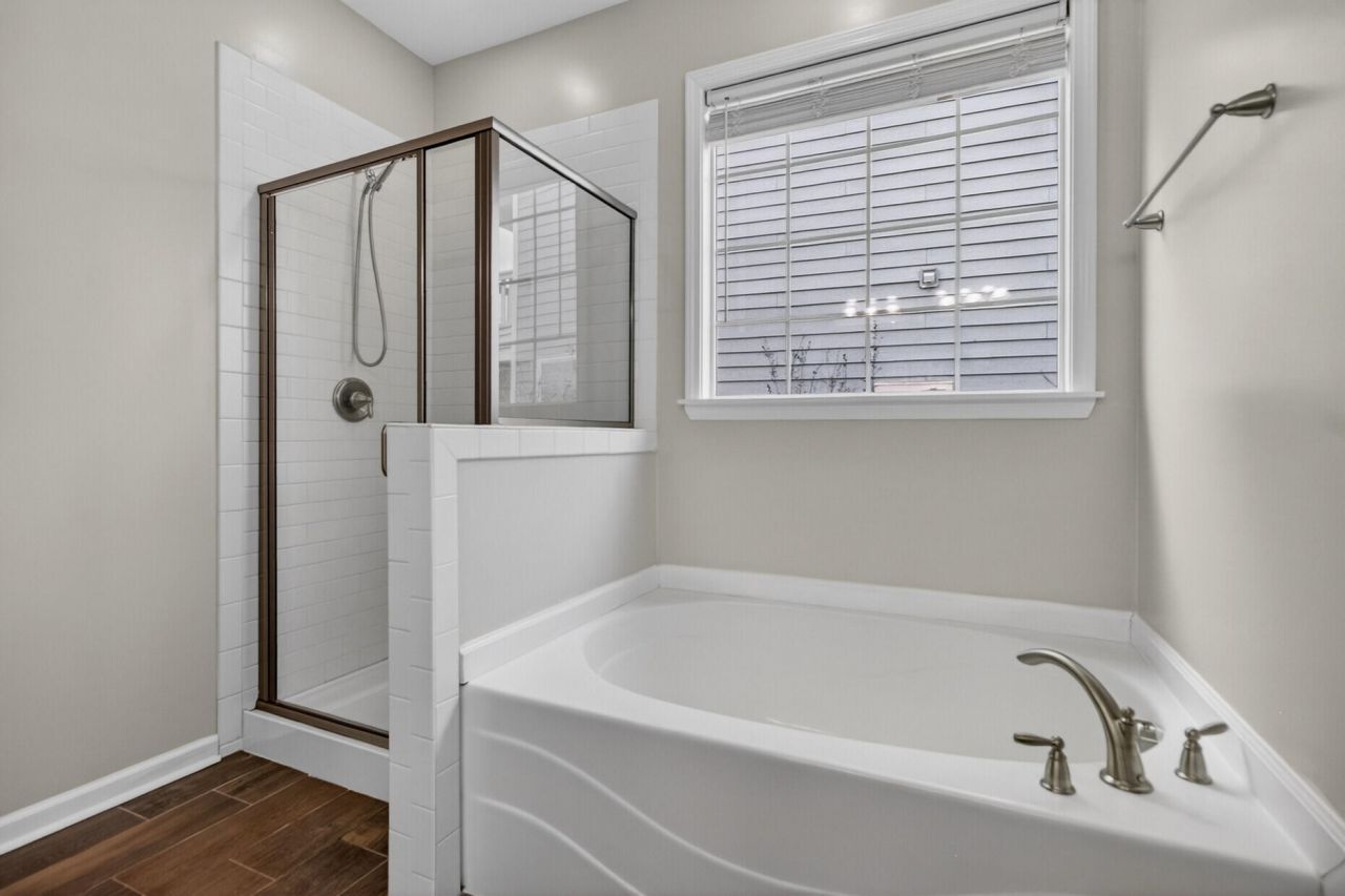 115 Yorkshire Drive Photo 21