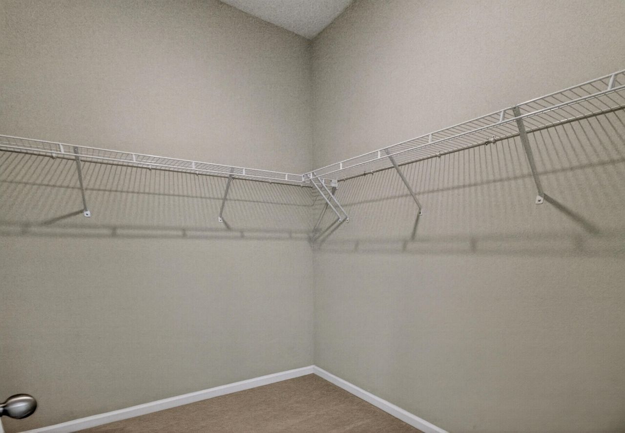 115 Yorkshire Drive Photo 22