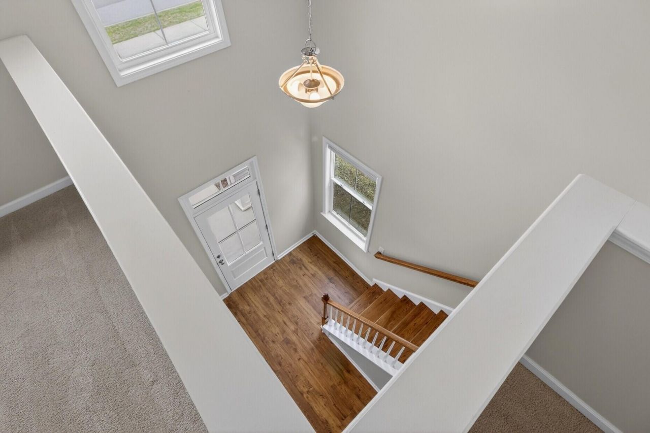 115 Yorkshire Drive Photo 25