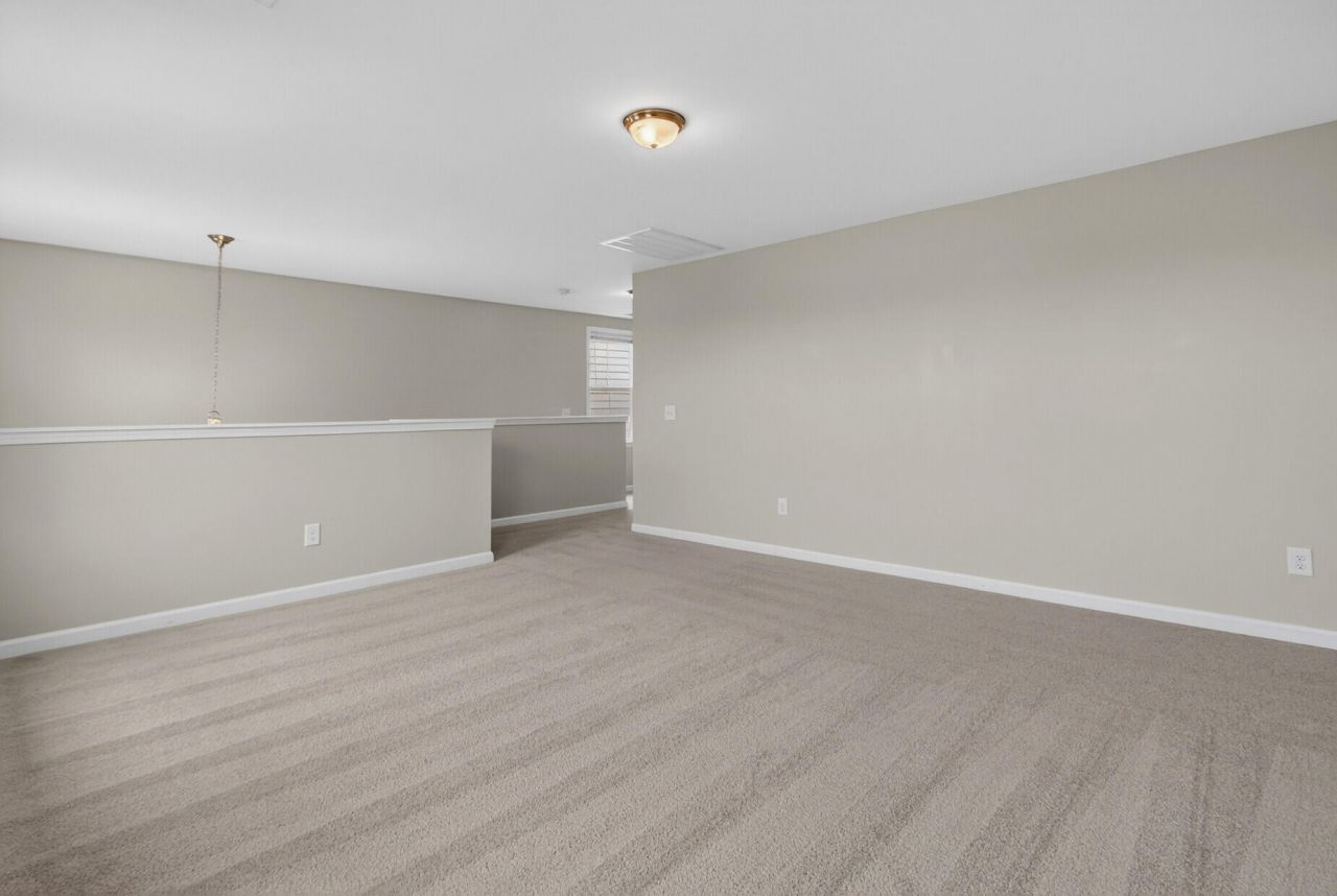 115 Yorkshire Drive Photo 28