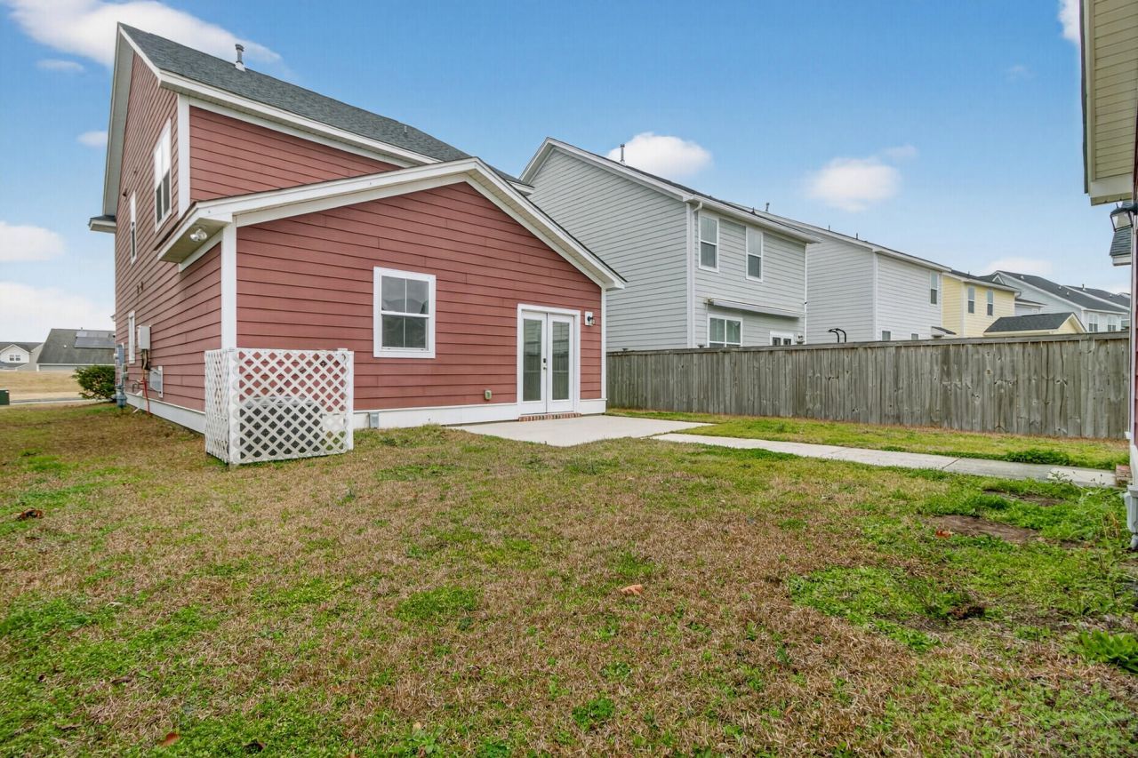 115 Yorkshire Drive Photo 36