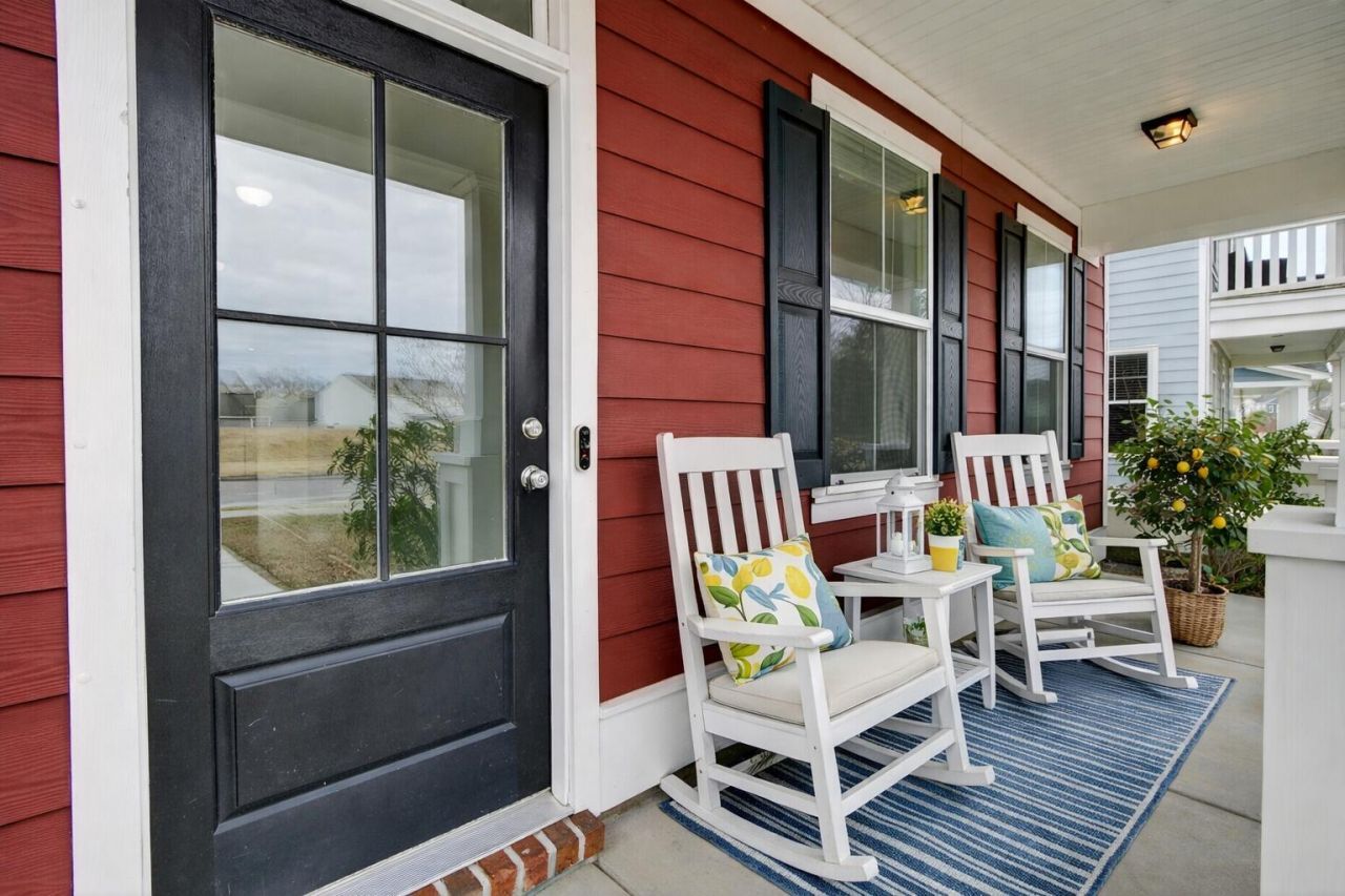 115 Yorkshire Drive Photo 4