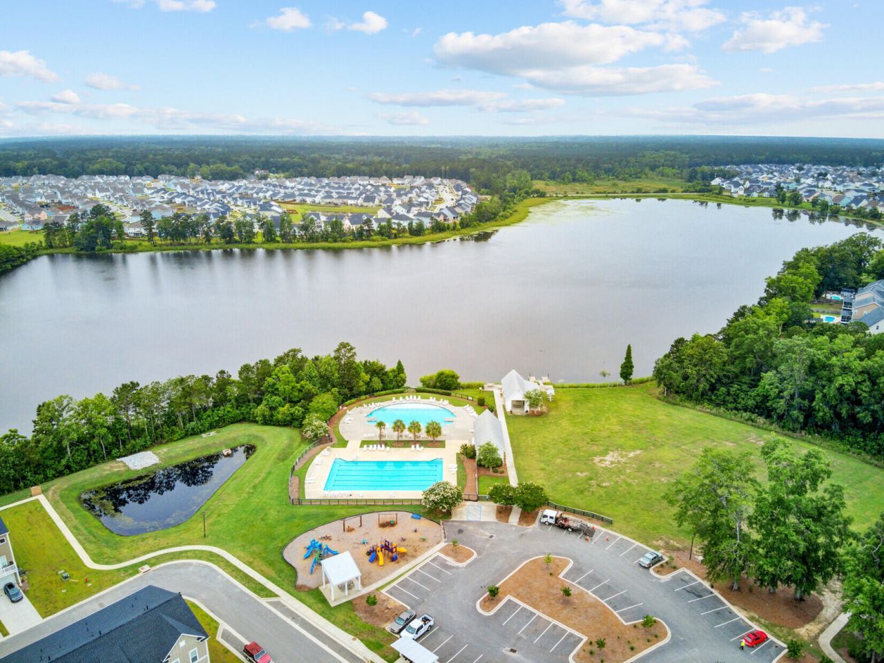 115 Yorkshire Drive Photo 41