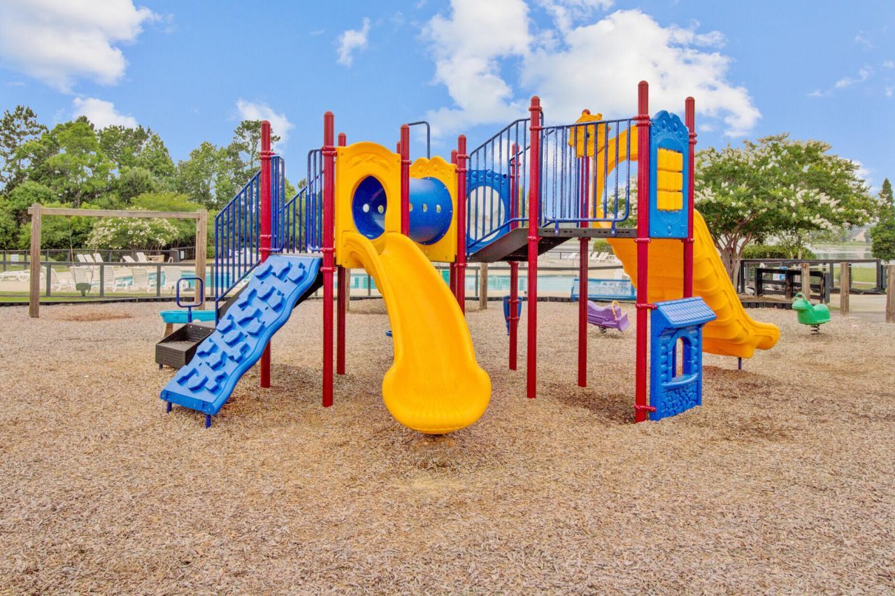 115 Yorkshire Drive Photo 46