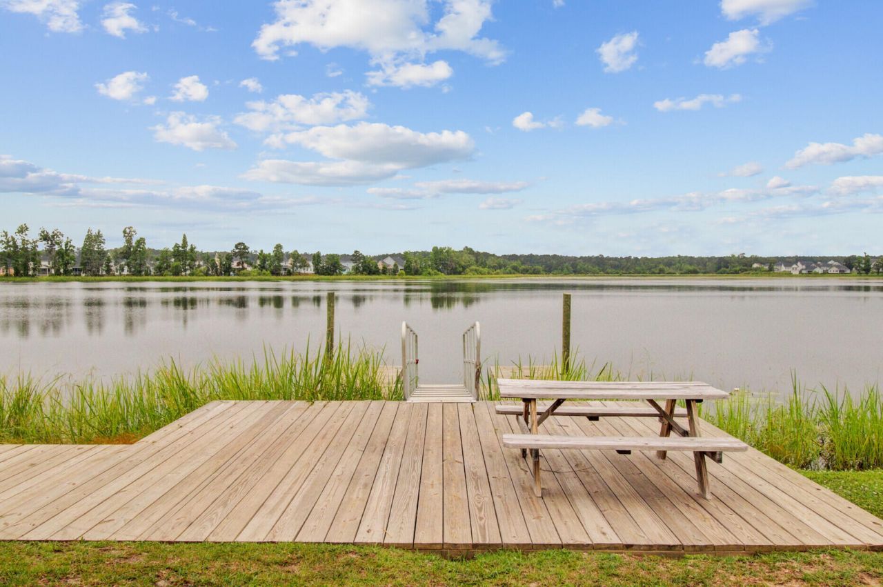 115 Yorkshire Drive Photo 49