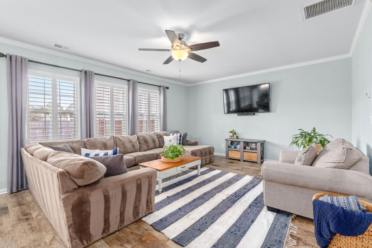 9801 Boxelder Court Photo 8