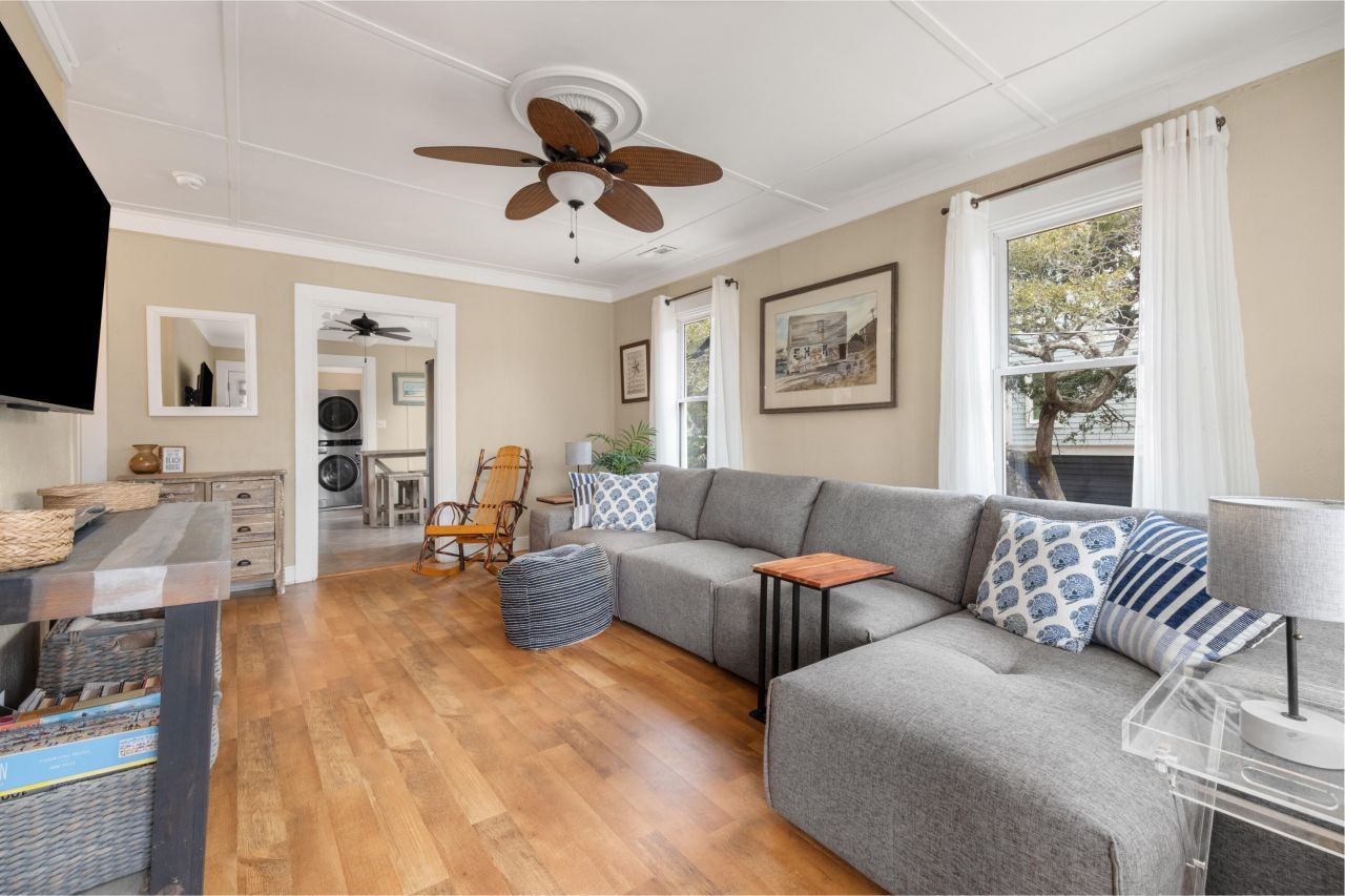 604 W Ashley Avenue Photo 11