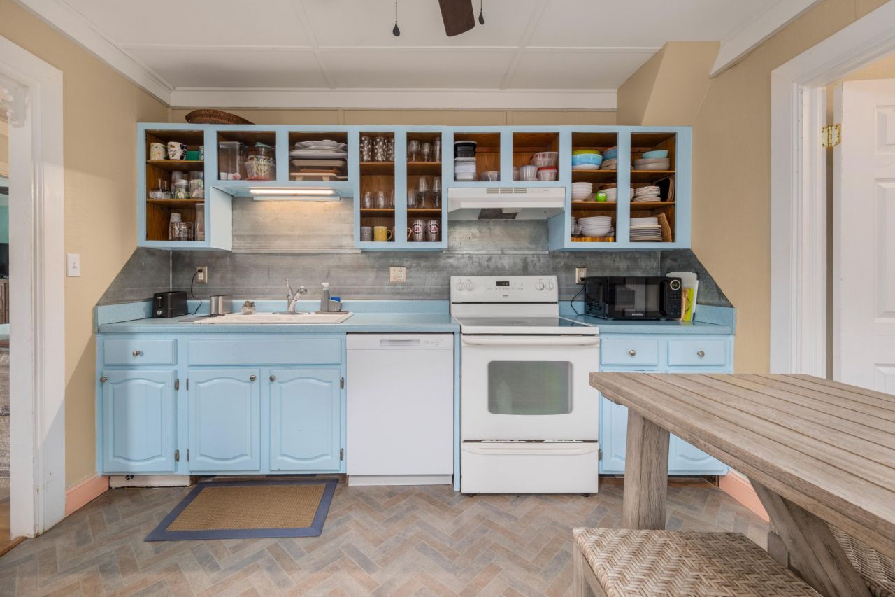 604 W Ashley Avenue Photo 15