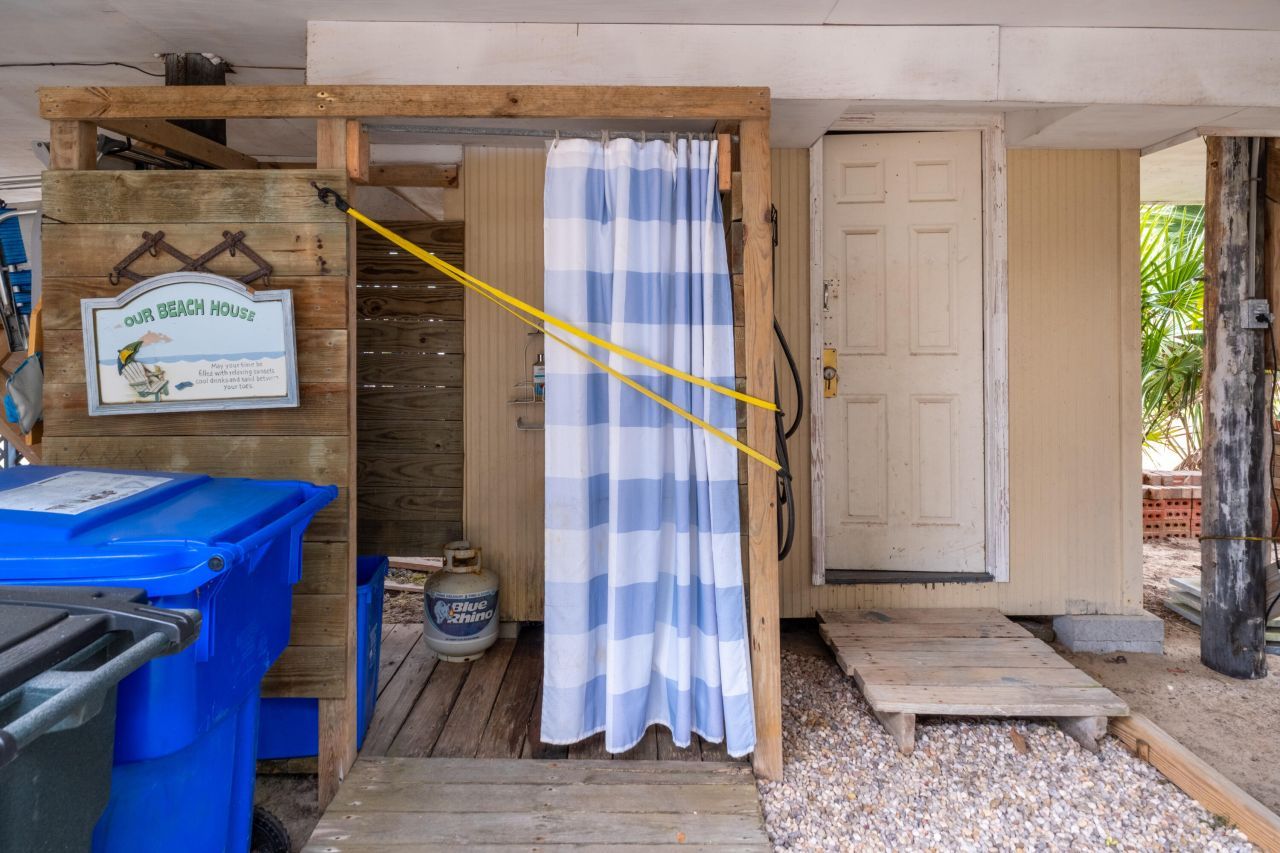 604 W Ashley Avenue Photo 23