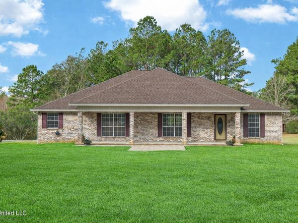 12805 Larue Road, Vancleave, MS 39565
