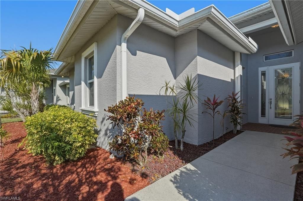 5816 Elizabeth Ann Way, Fort Myers, FL 33912 Photo